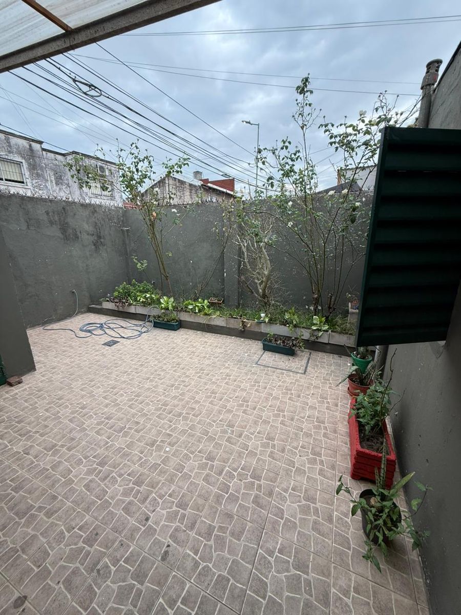 Venta Casa lote propio en esquina - patio - garage - Villa Sarmiento — foto 7
