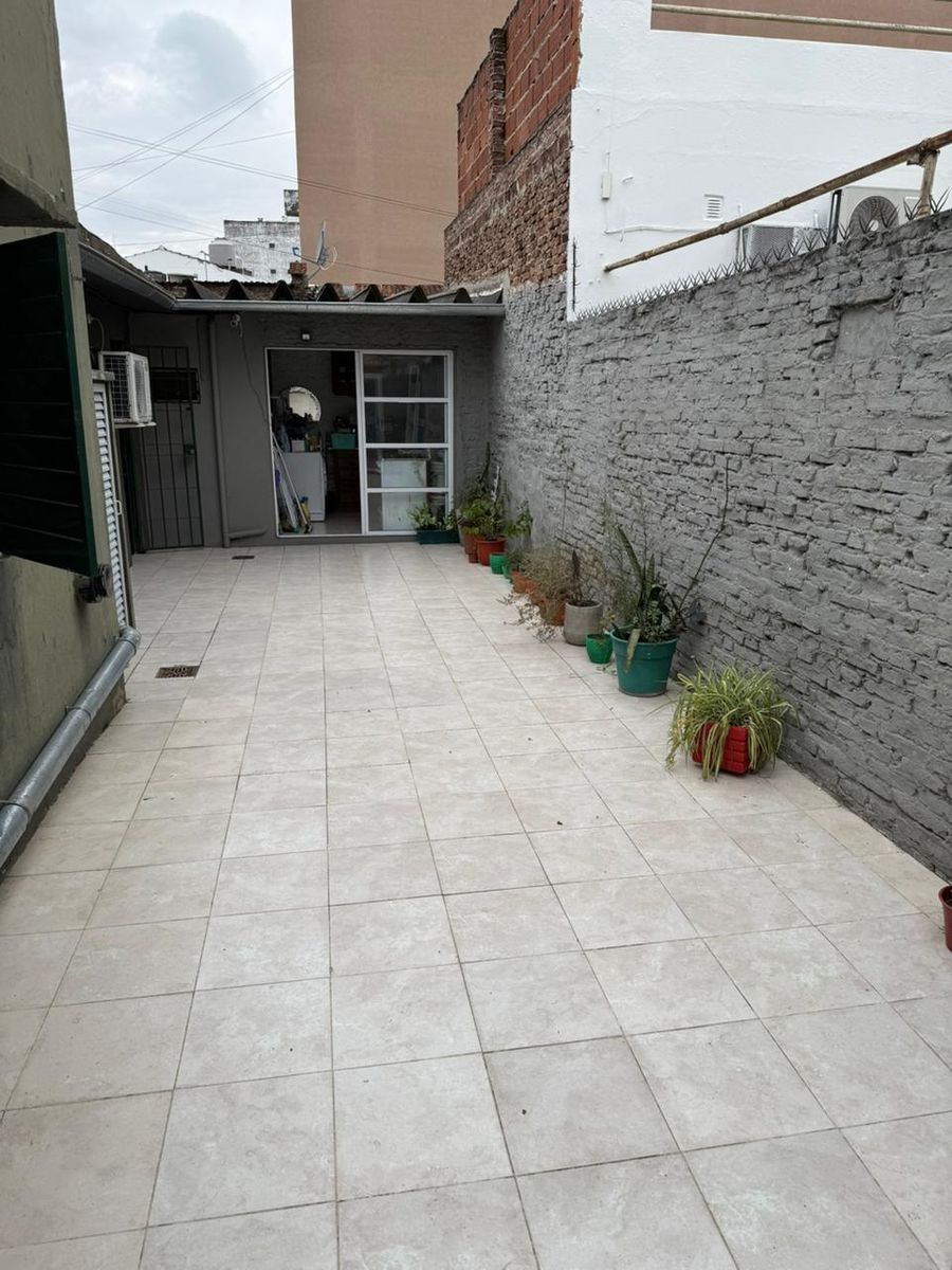 Venta Casa lote propio en esquina - patio - garage - Villa Sarmiento — foto 8