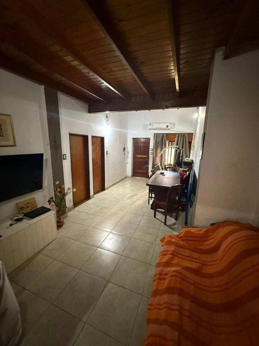 VENTA Casa de 4 ambientes - patio - garage - lavadero La Tablada — foto 4