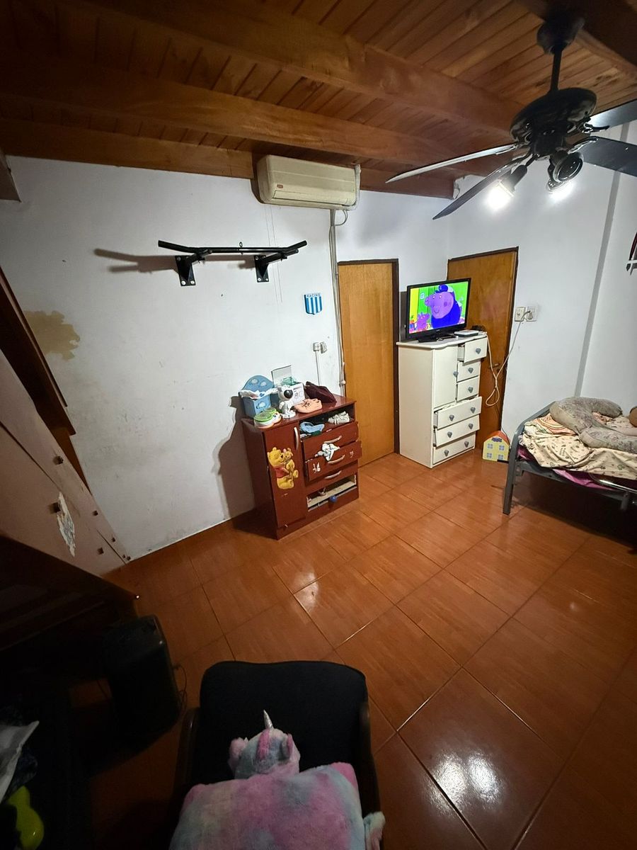 VENTA Casa de 4 ambientes - patio - garage - lavadero La Tablada — foto 5