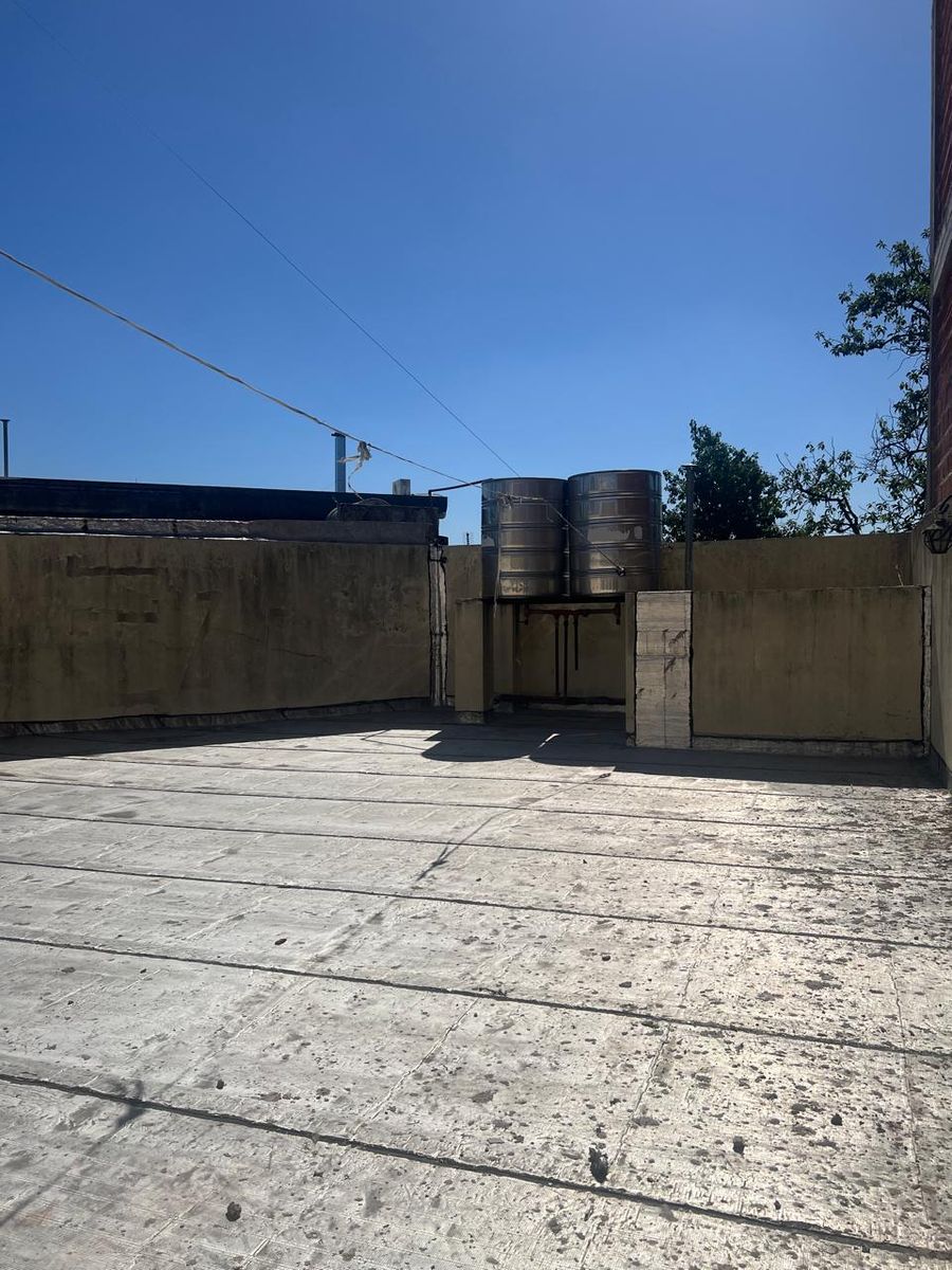 VENTA GALPÒN CON VIVIENDA Y LOCAL 628 M2 LA TABLADA - 17