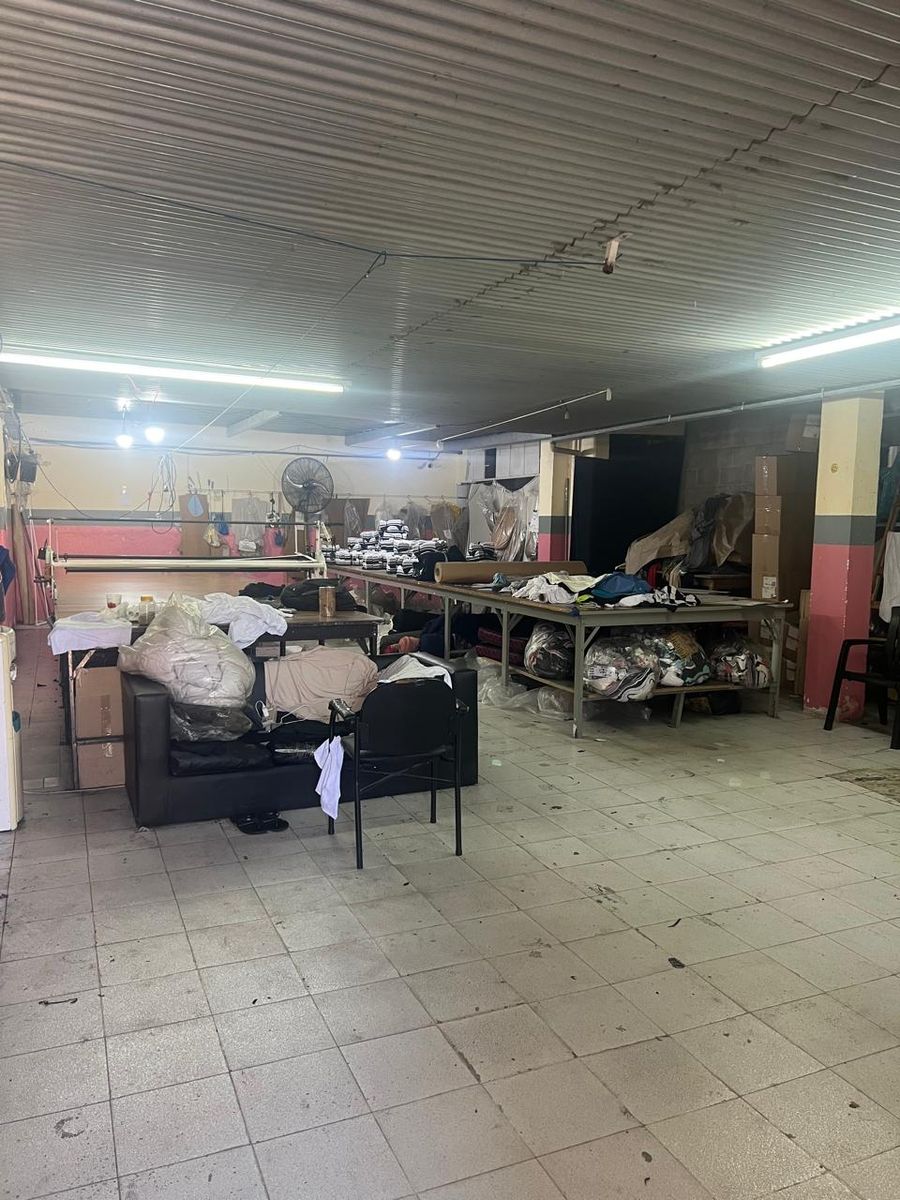 Venta Ph De 2 Ambientes Con Local Y Garage La Tablada - 2