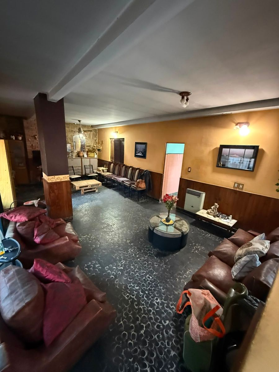 2 casas en block en La Tablada en venta - 26