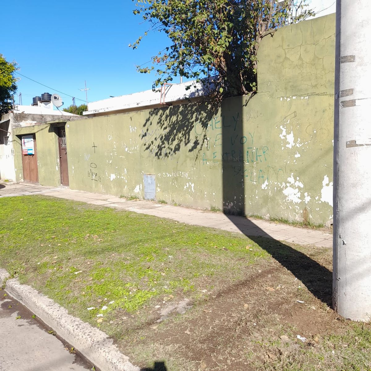 2 casas en block en La Tablada en venta - 30