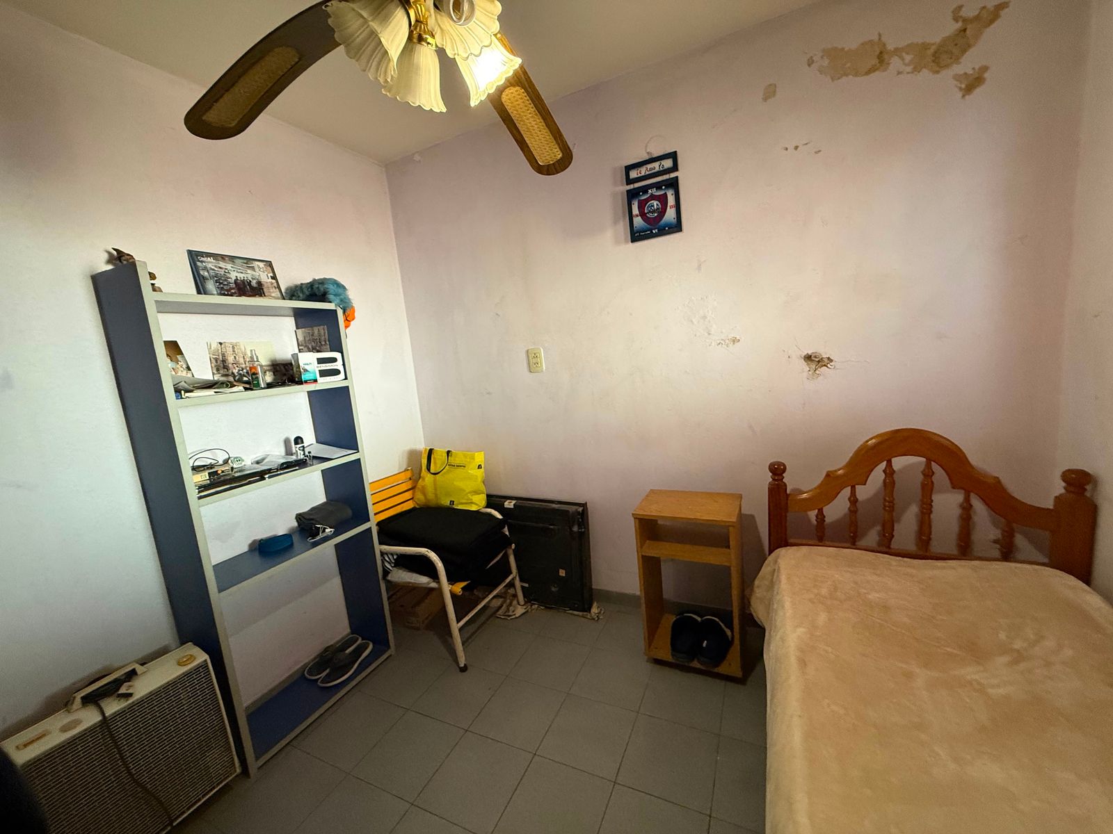 Casa en venta 6 ambientes con Jardin cochera pasante quincho y despensa - 12