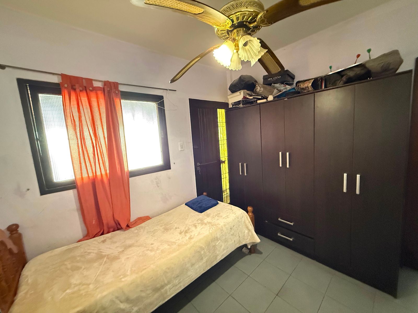 Casa en venta 6 ambientes con Jardin cochera pasante quincho y despensa - 13