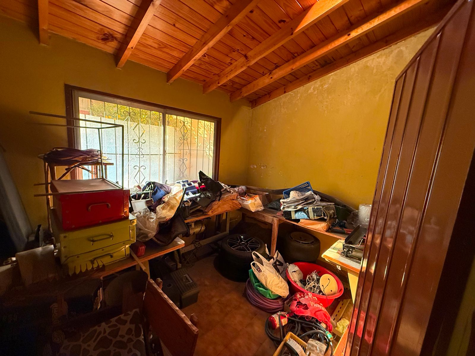 Casa en venta 6 ambientes con Jardin cochera pasante quincho y despensa - 31