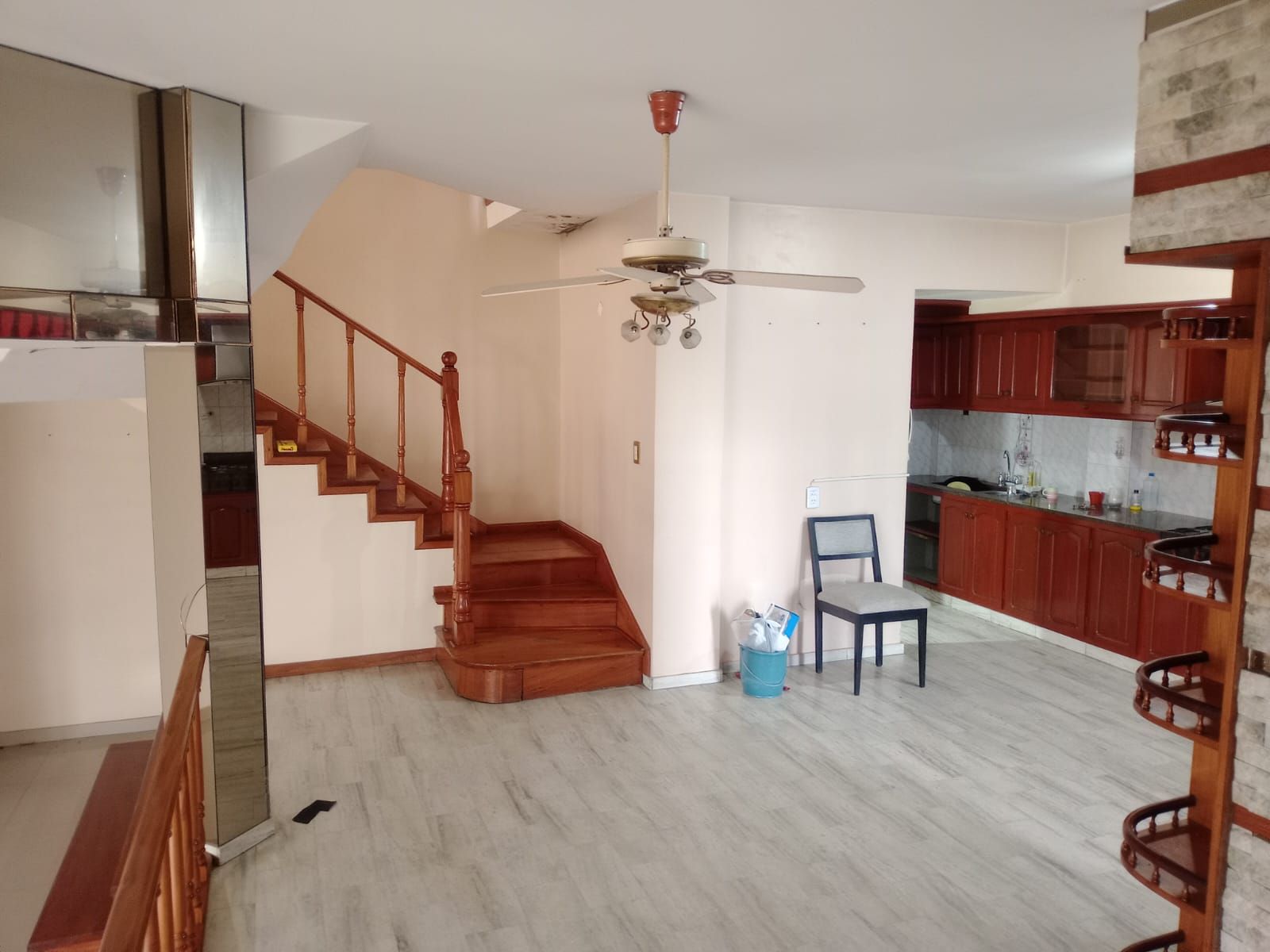 Excelente departamento tipo casa en alquiler - 7
