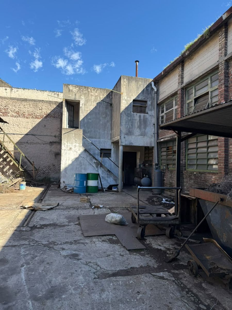 Galpon Industrial 500M2 Cub. Sobre Av. Diaz Velez Importantes Accesos En Ramos Mejia - 8
