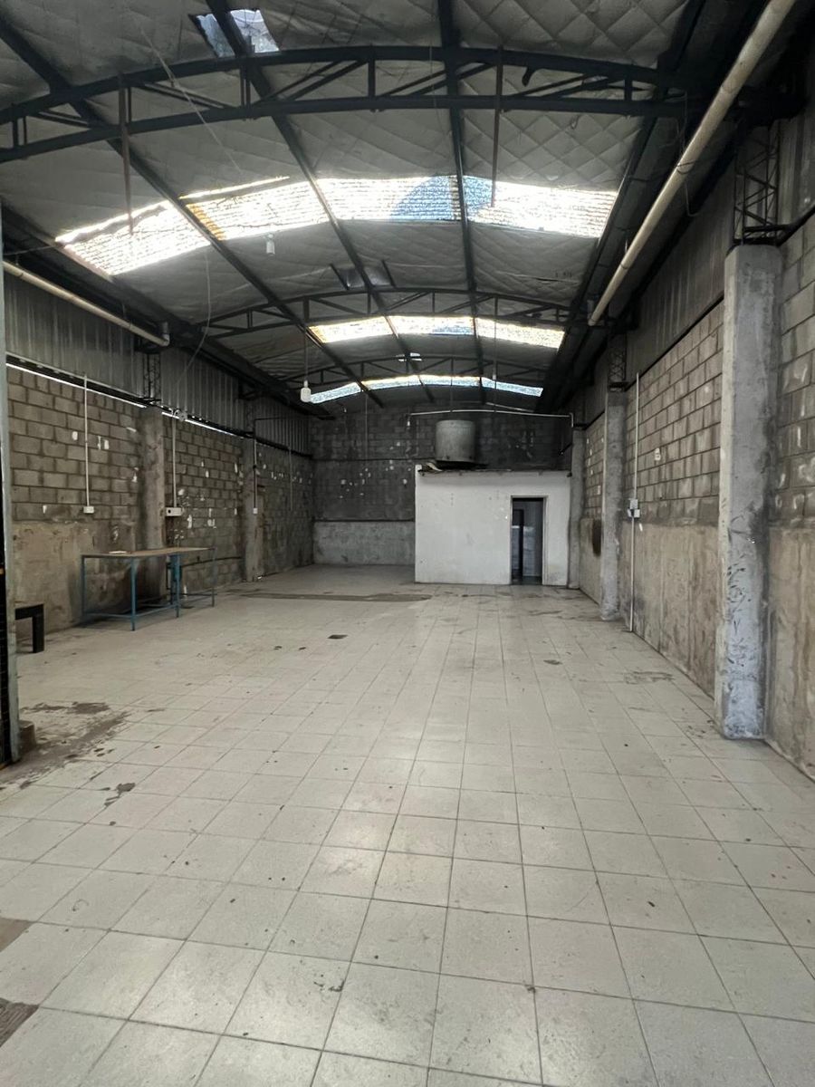 Galpon en Venta en Lomas Del Mirador 550m2 - 2