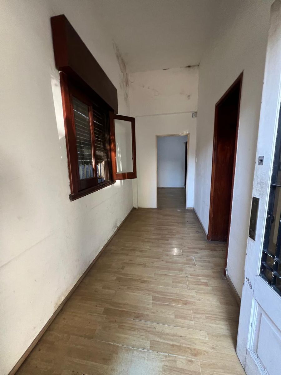 Galpon en Venta en Lomas Del Mirador 550m2 - 18