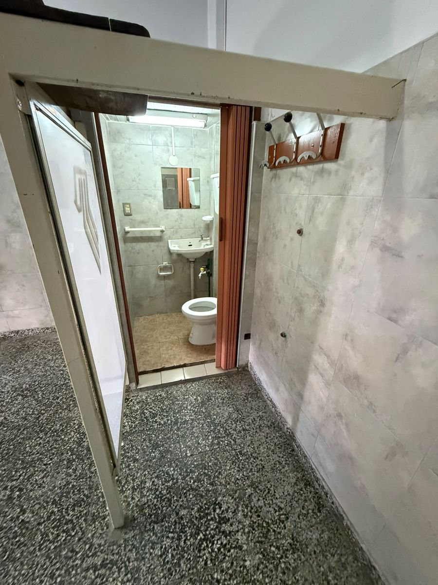 Local En Alquiler, Esquina Olleros y Cerrito, La Tablada — foto 7