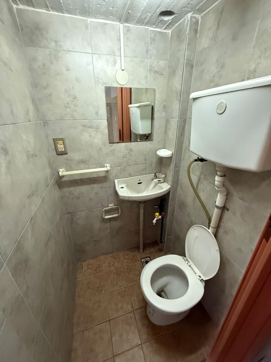 Local En Alquiler, Esquina Olleros y Cerrito, La Tablada — foto 8