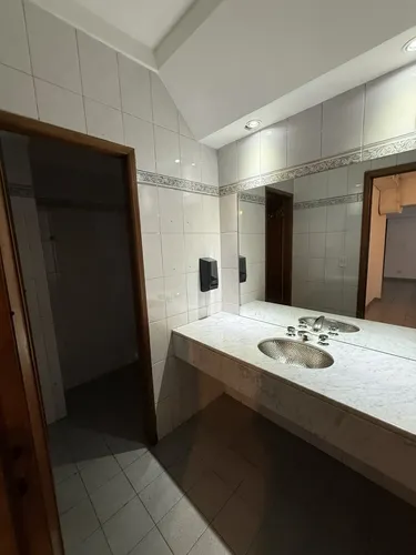 Local Comercial En Alquiler 430 M2 Cub, Sobre Avenida Crovara, La Tablada. - 12