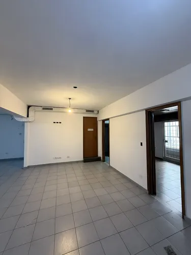 Local Comercial En Alquiler 430 M2 Cub, Sobre Avenida Crovara, La Tablada. - 18