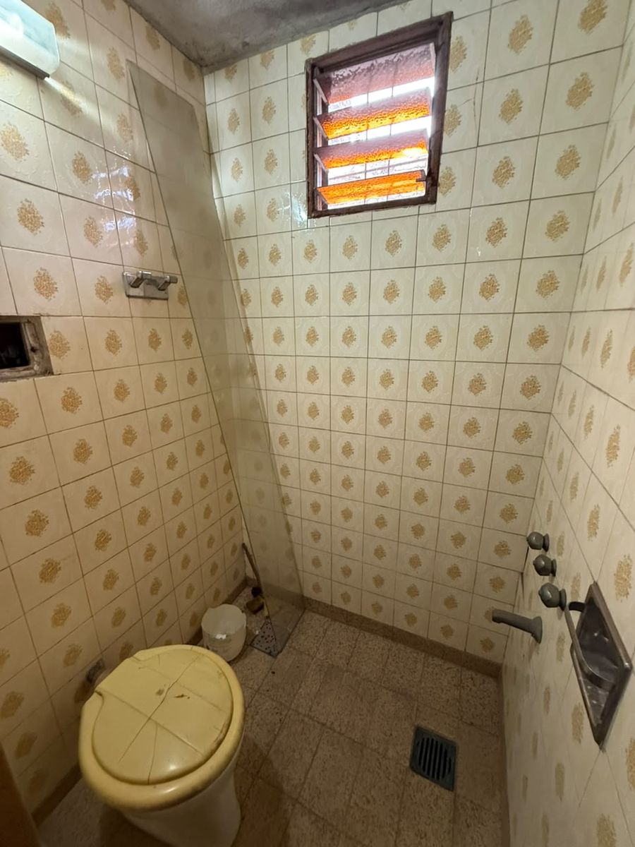 Venta De Vivienda Con Galpon 400m2, La Tablada — foto 13
