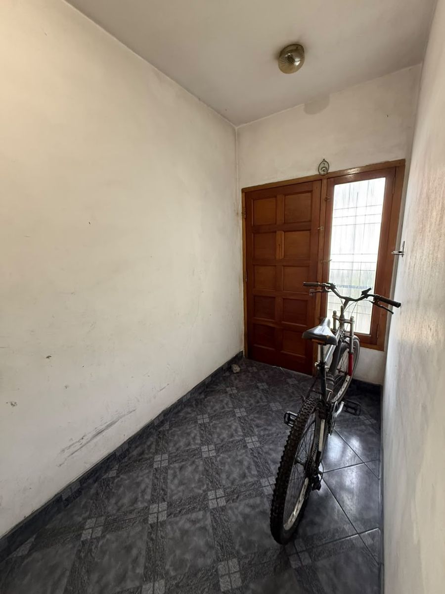 Venta De Vivienda Con Galpon 400m2, La Tablada - 25