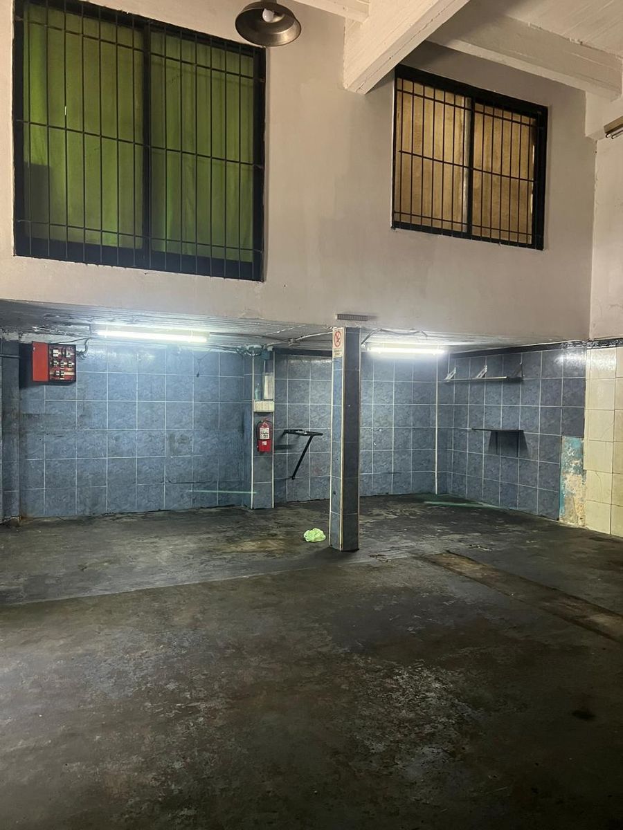 Galpon en Venta con departamento 2 ambientes techo de loza — foto 2