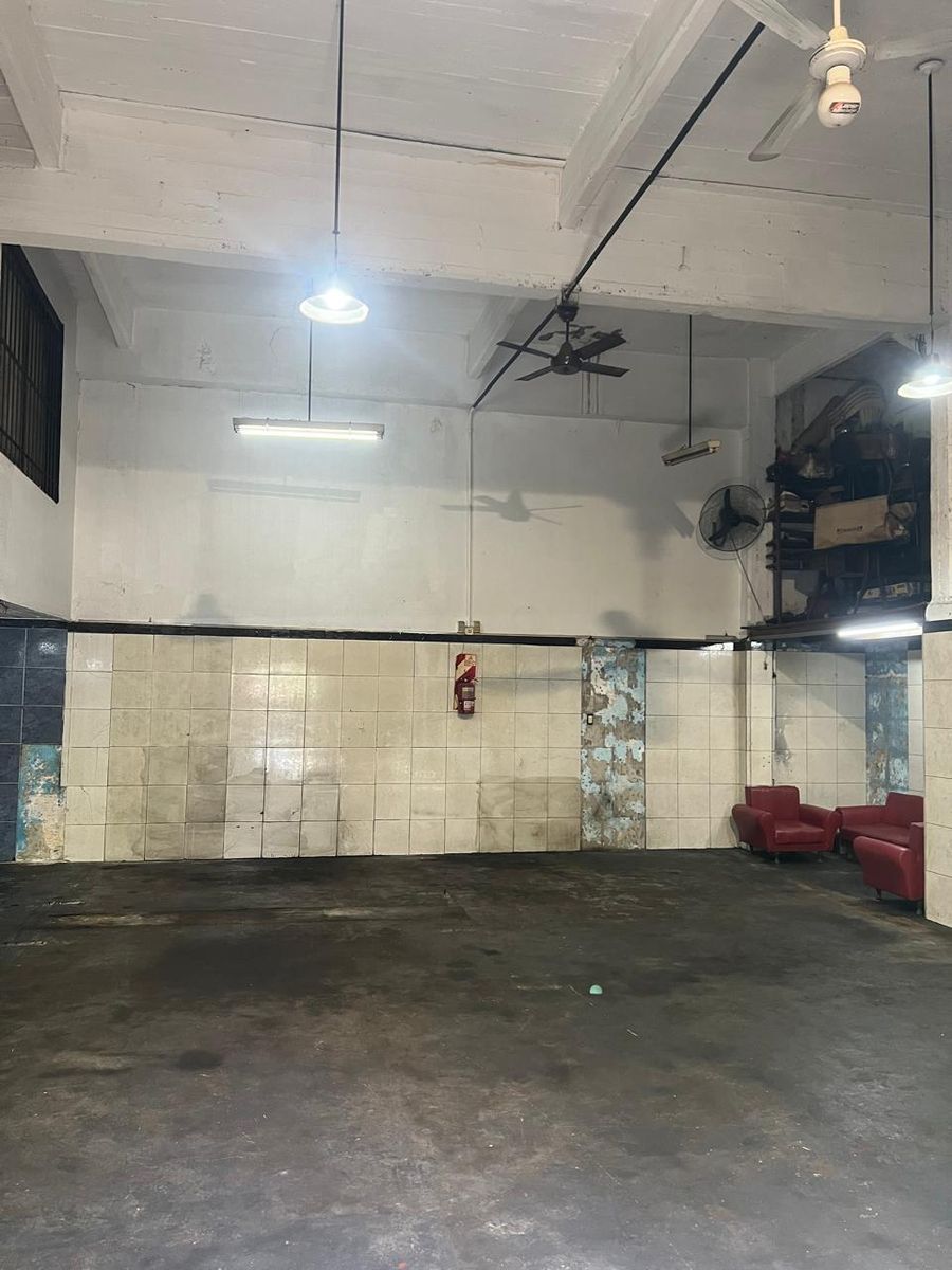 Galpon en Venta con departamento 2 ambientes techo de loza — foto 4