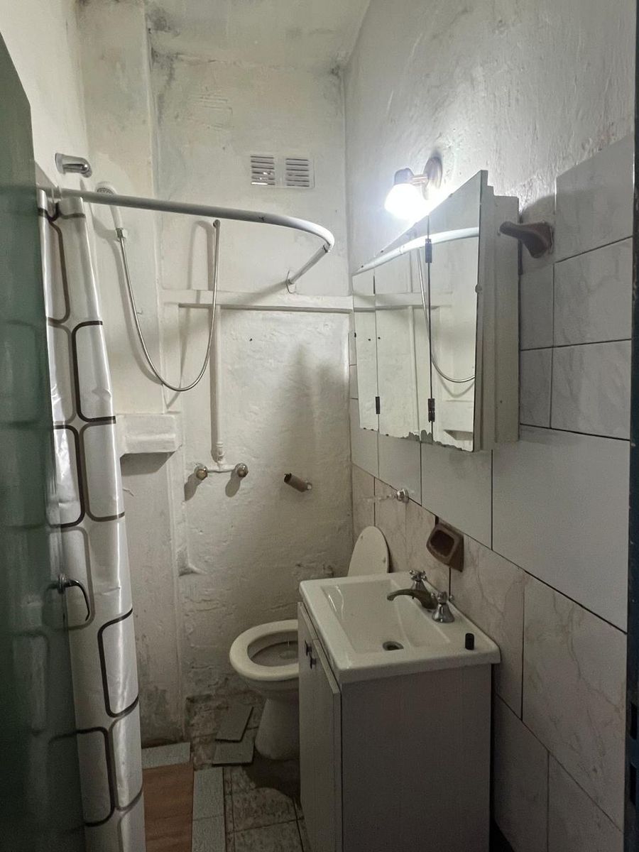 Galpon en Venta con departamento 2 ambientes techo de loza — foto 7