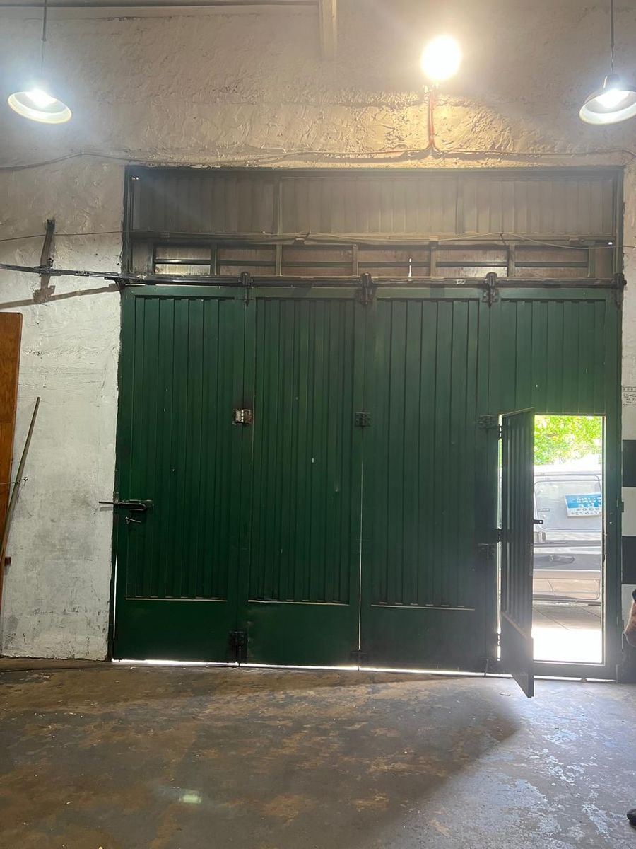 Galpon en Venta con departamento 2 ambientes techo de loza — foto 9