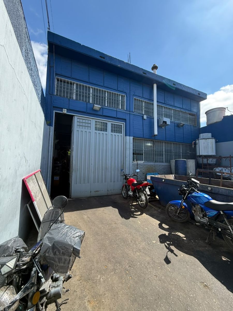 Galpon Industrial En Venta, Lomas Del Mirador, Excelente Superficie y Ubicacion — foto 9