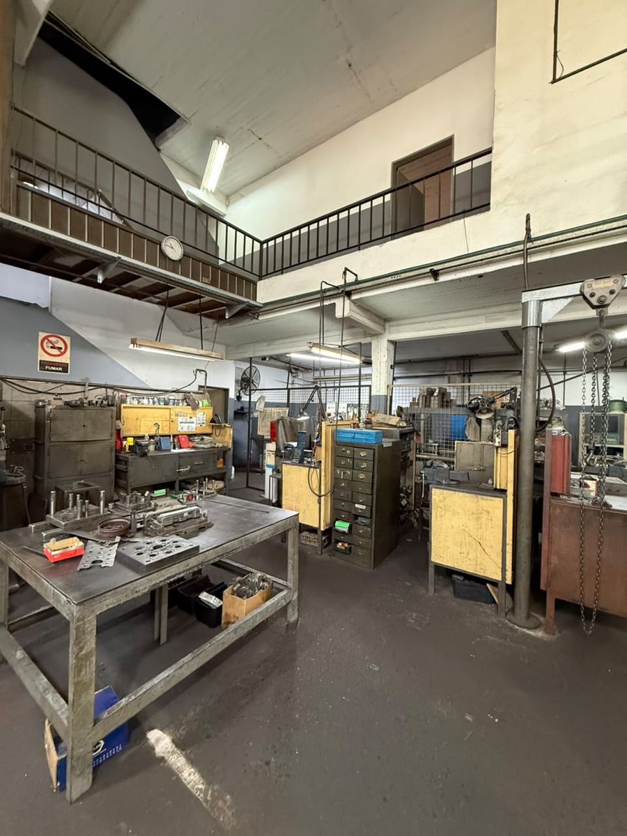 Galpon Industrial En Venta, Lomas Del Mirador, Excelente Superficie y Ubicacion - 32