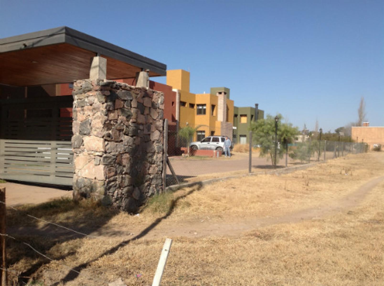 APTA CREDITO - EL REFUGIO - TRES DORMITORIOS — foto 10