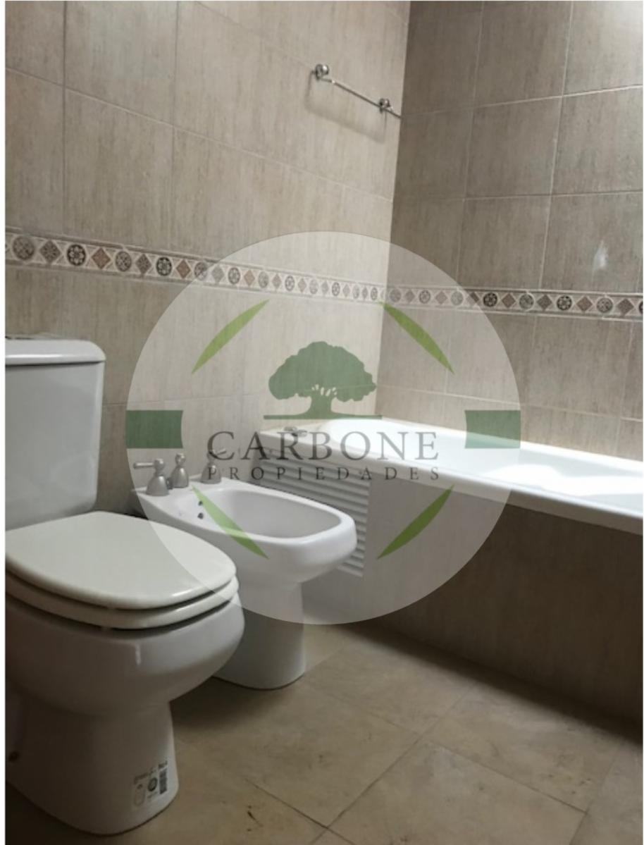 Casa tipo chalet en venta, Buena ubicación residencial, Hurlingham — foto 3