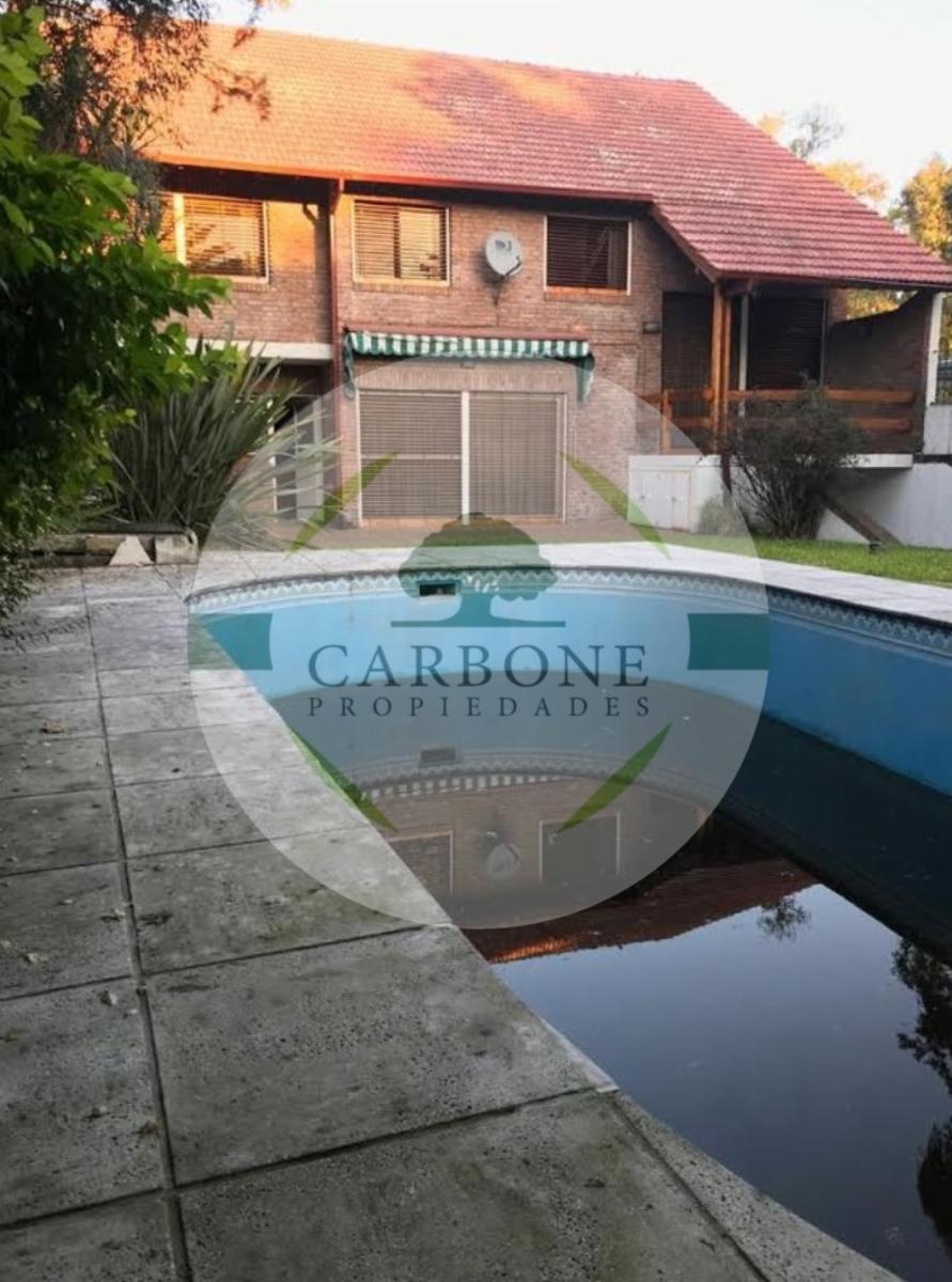 En venta o Alquiler Comercial (PISCINA, PARQUE, GARAJE, GUINCHO)