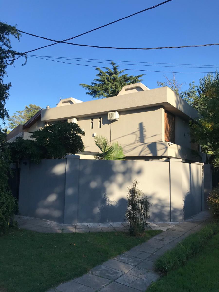 NUENO VALOR Propiedad en Zona Recidencial Barrio Ingles, Hurlingham. — foto 13