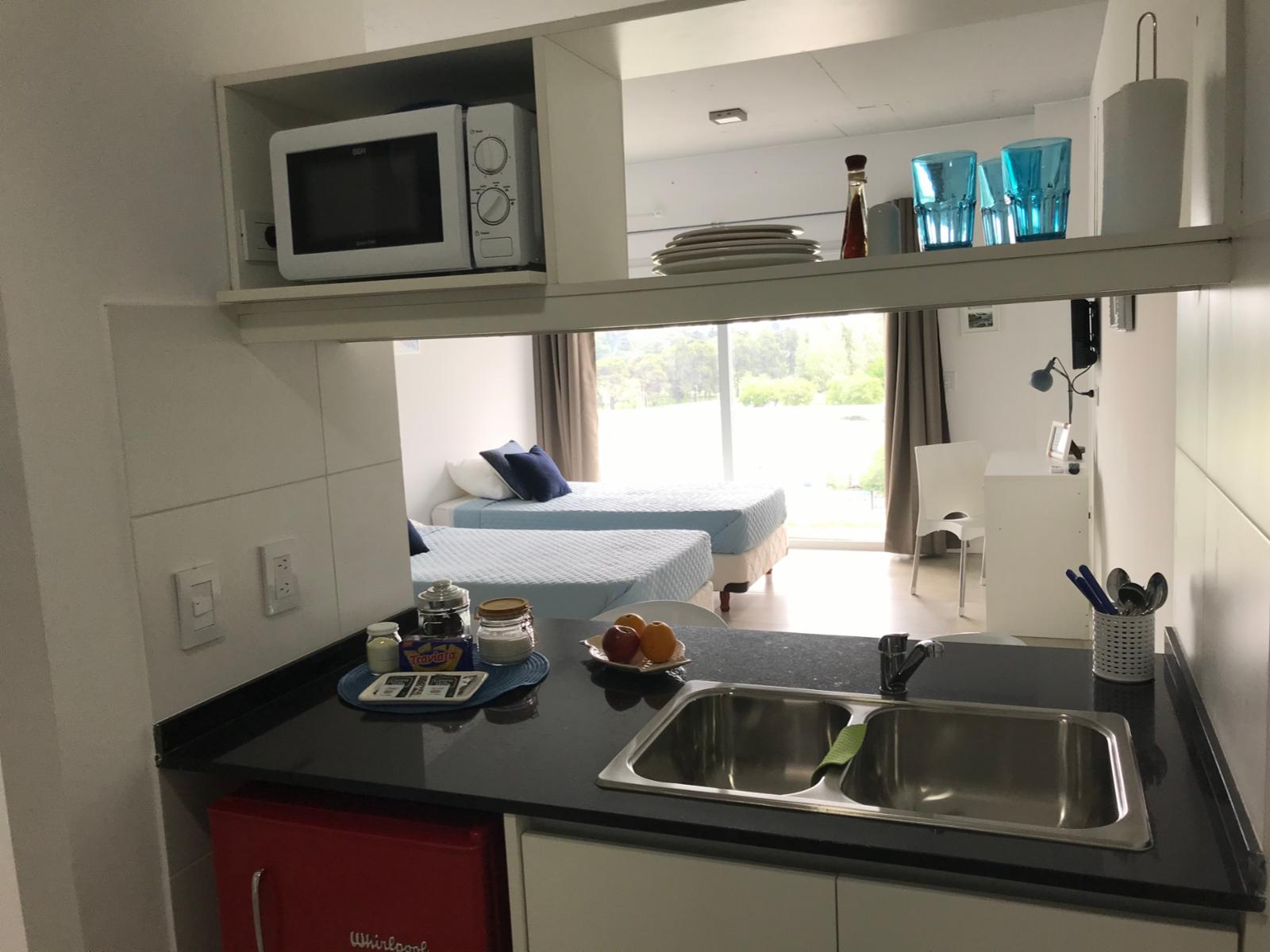 Departamento MONOAMBIENTE en VENTA O PERMUTA, ACEPTA MENOR VALOR EXCELENTE UBICACION.
