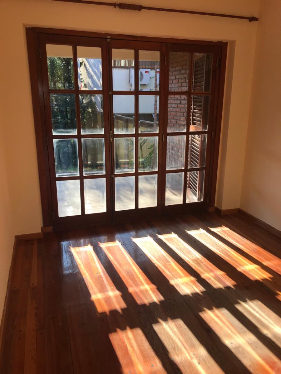 HURLINGHAM SOLIDO CHALET CLASICO EN VENTA, SUBSUELO Y 3 PLANTAS. — foto 5