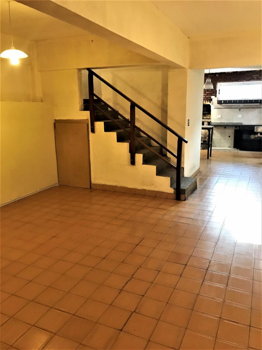 HURLINGHAM SOLIDO CHALET CLASICO EN VENTA, SUBSUELO Y 3 PLANTAS. — foto 9