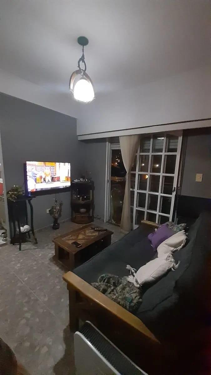VENTA DEPARTAMENTO DUPLEX CON COCHERA VISTA AL FRENTE CASEROS 3 Amb. — foto 7