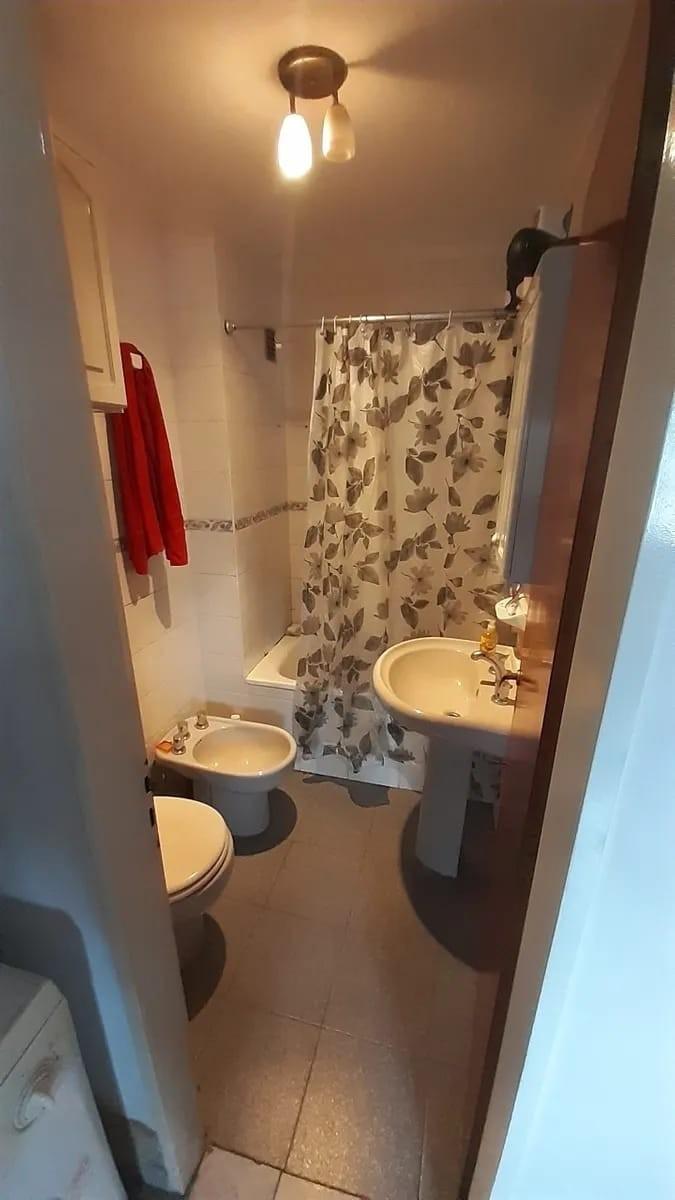 VENTA DEPARTAMENTO DUPLEX CON COCHERA VISTA AL FRENTE CASEROS 3 Amb. — foto 8