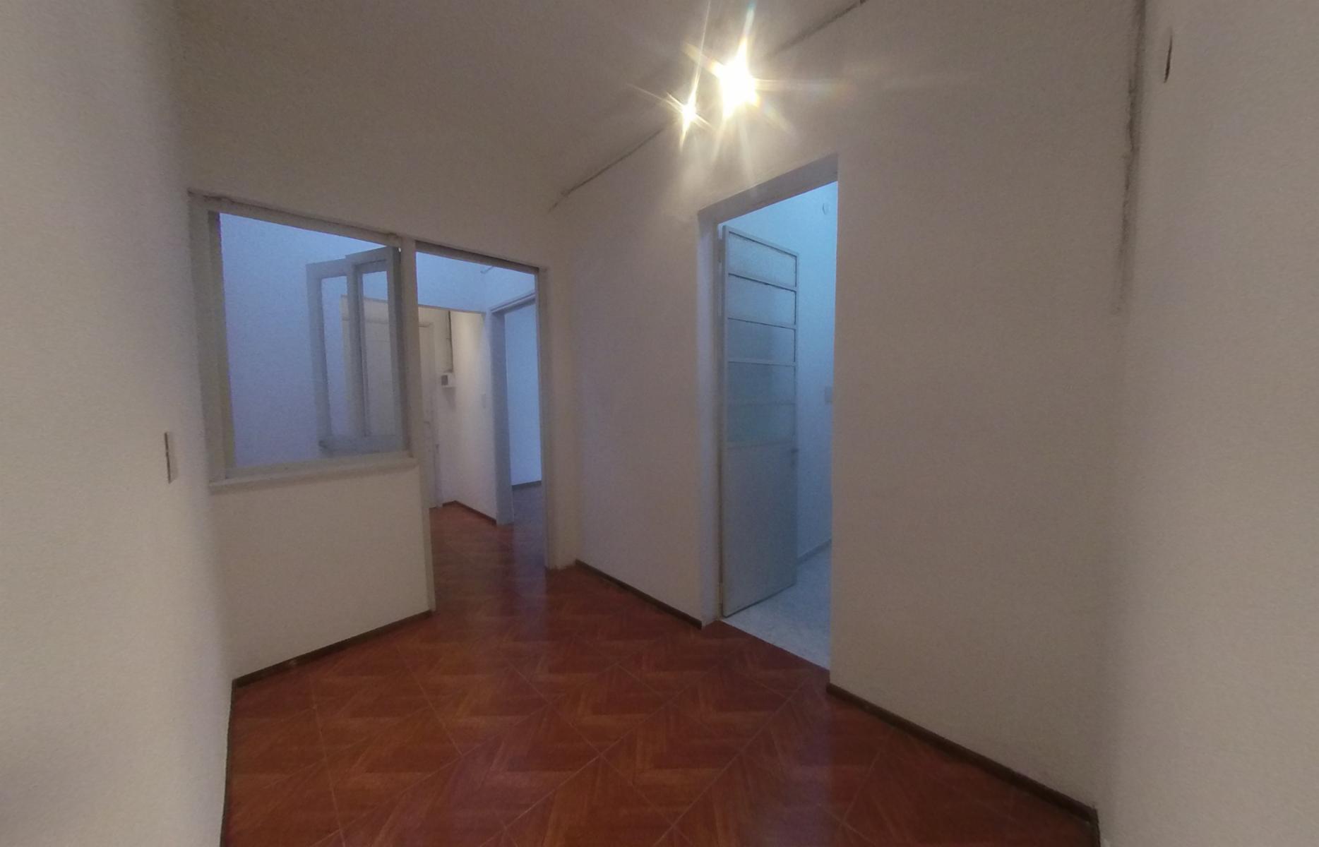 VENTA OPORTUNIDAD DEPARTAMENTO EN CENTRO DE HURLINGHAM — foto 4
