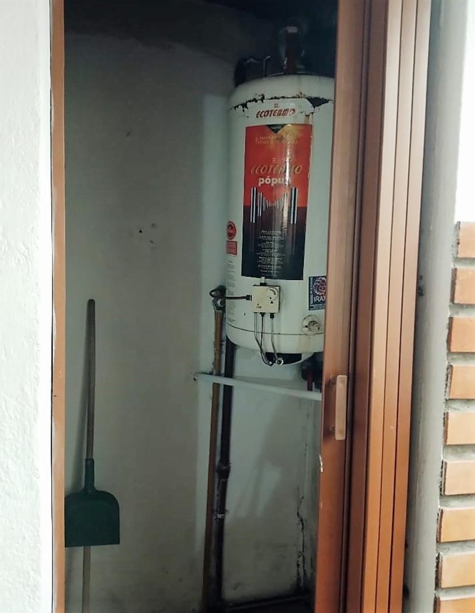 VENTA EN BLOCK, CASA 3 AMBIENTES. CON JARDIN, MAS UN DEPARTAMENTO 3 AMB.P.H. SANTOS TESEI. ¡¡¡OPORTUNIDAD — foto 6