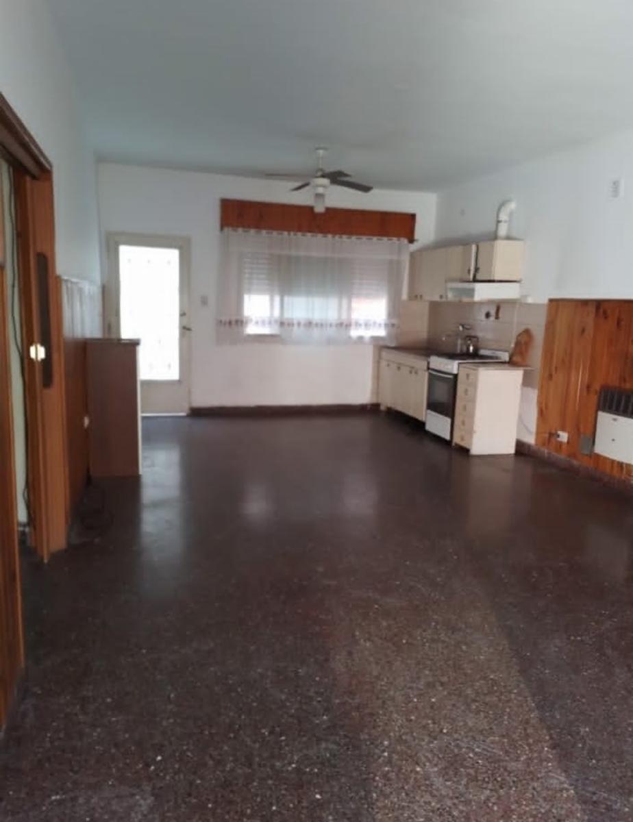 VENTA EN BLOCK, CASA 3 AMBIENTES. CON JARDIN, MAS UN DEPARTAMENTO 3 AMB.P.H. SANTOS TESEI. ¡¡¡OPORTUNIDAD — foto 12