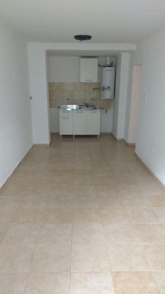 alquiler dpto planta baja 1 dormitorio - con cochera - 3
