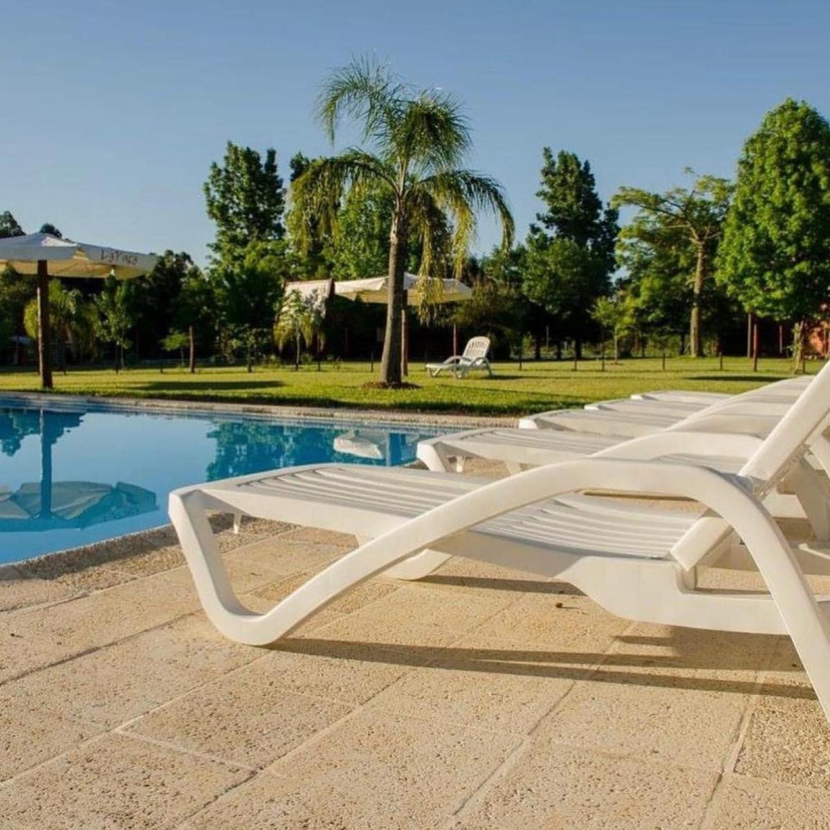 Complejo de cabañas con pileta en amplio parque de 4has con salón para eventos - Colón E. Ríos - 5