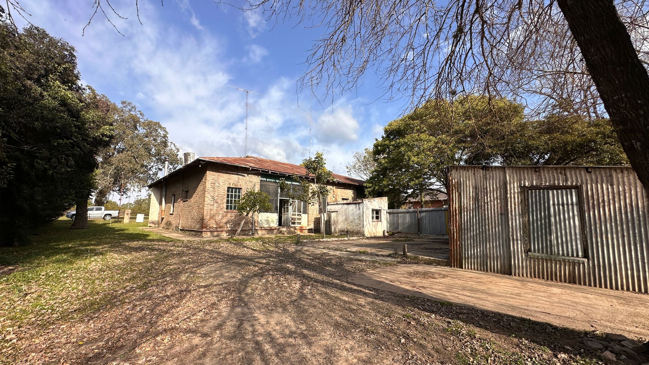 Casona estilo ingles - Pueblo Liebig - Entre Rios