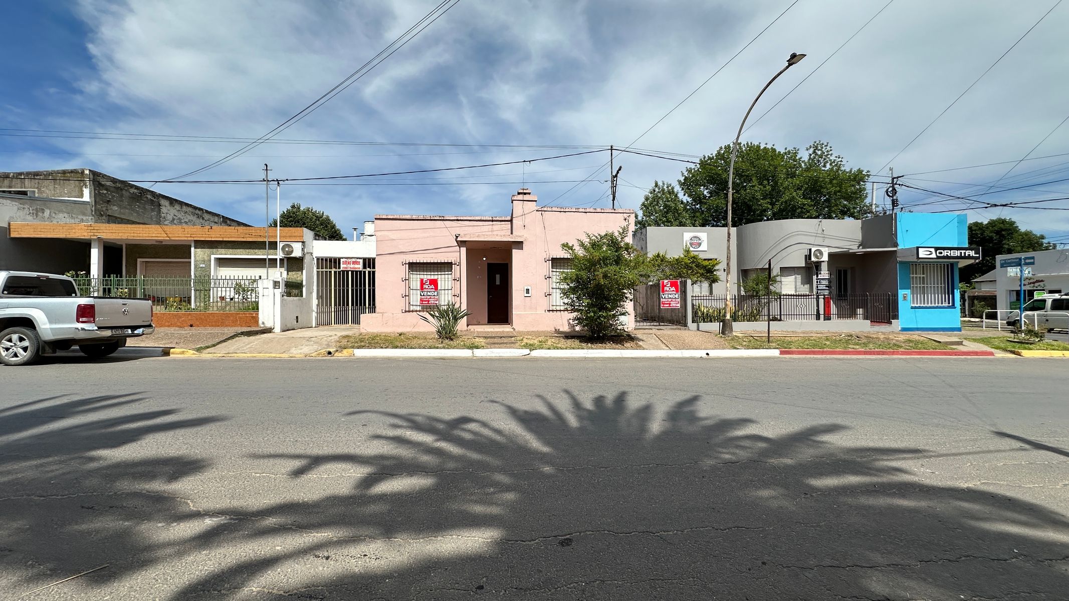Casa centrica de 2 dormitorios + Departamento - San Jose - Entre Rios - 2