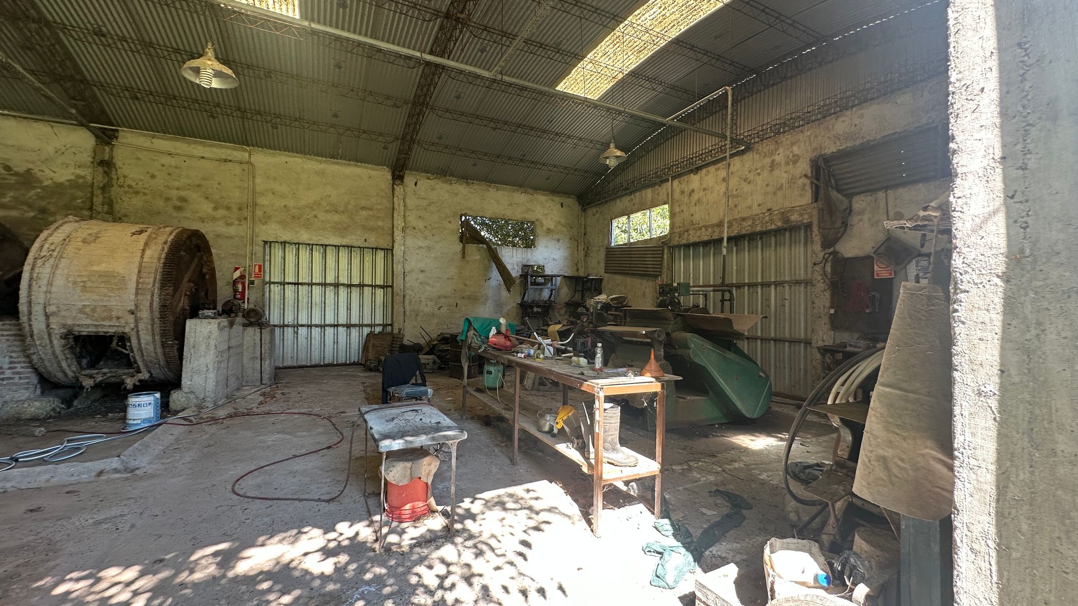 Galpon con oficina y terreno de 43x42 - San Jose - Entre Rios - 4