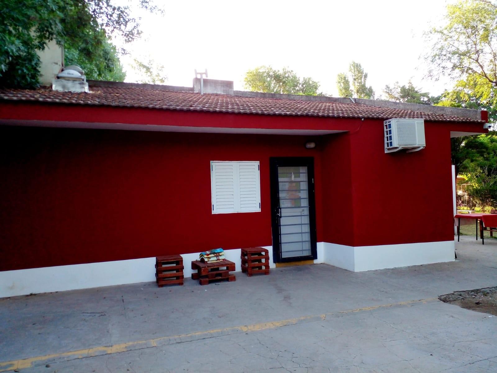 Vendo Casa Quinta Barrio Malvinas Argentinas a 2 cuadras RN 35 - 4