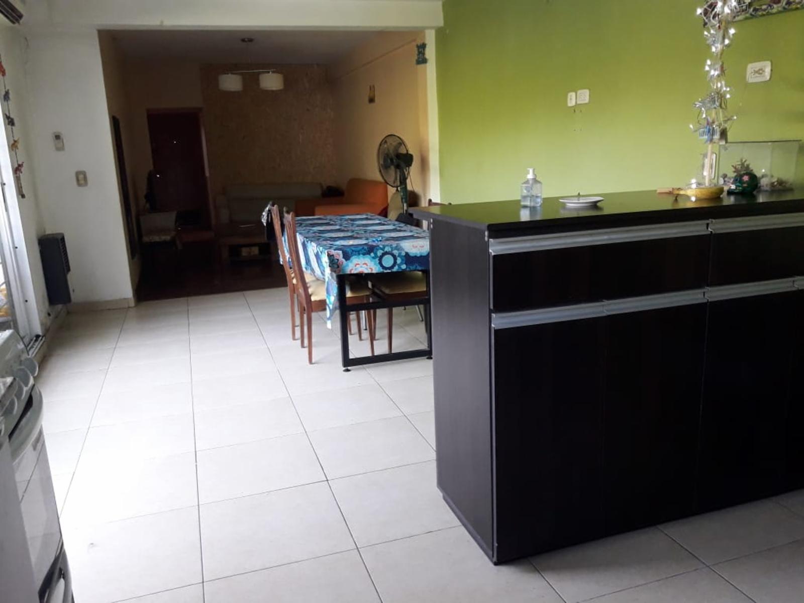 CASA 4 AMBIENTES CON AMPLIO FONDO — foto 4