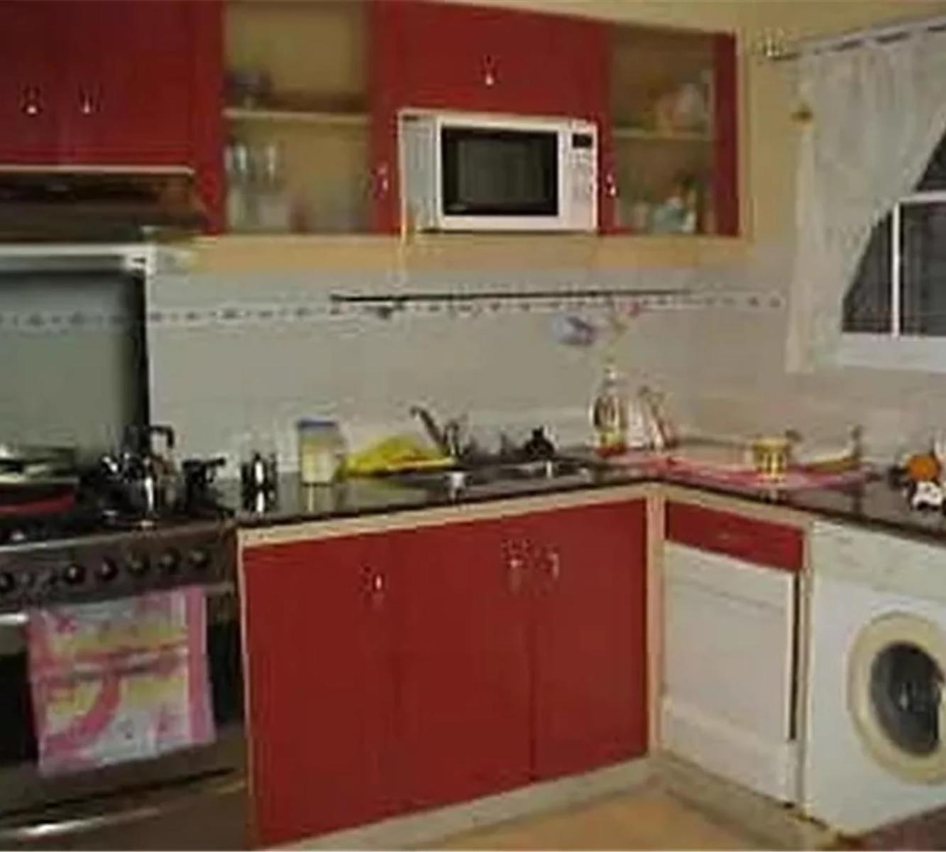 CHALET 5 AMBIENTES CON PISCINA — foto 4