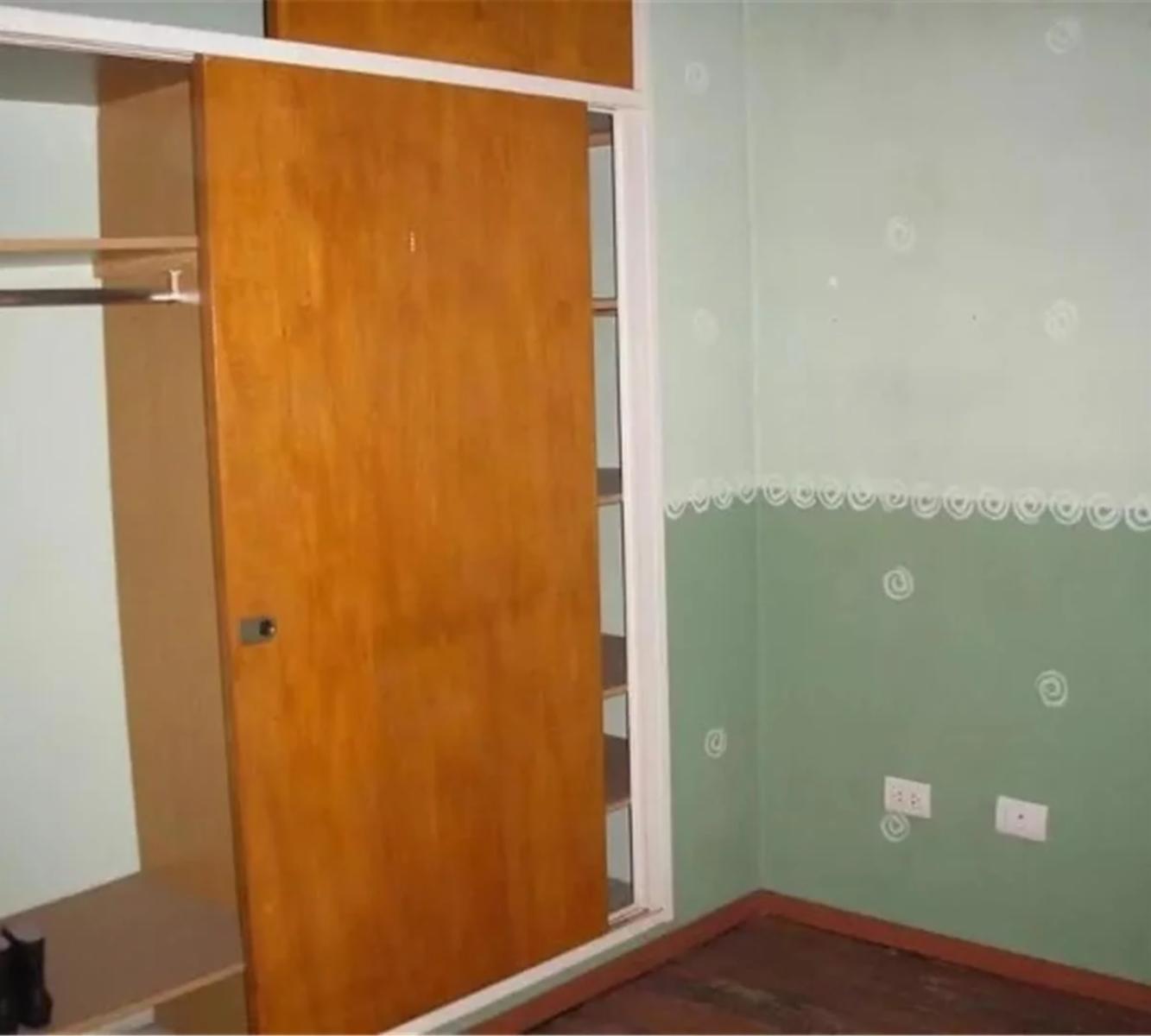 CHALET 5 AMBIENTES CON PISCINA — foto 6