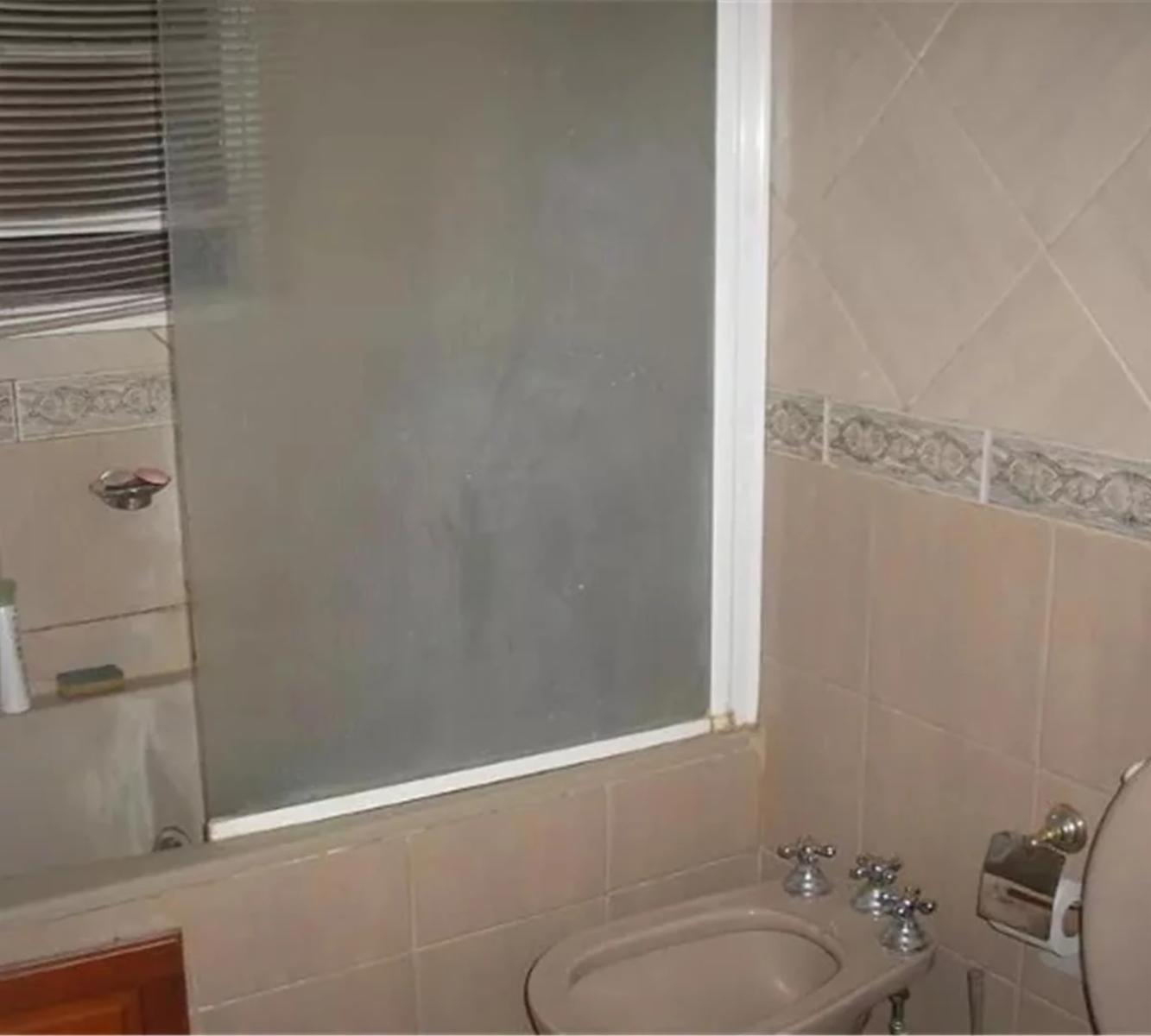 CHALET 5 AMBIENTES CON PISCINA — foto 7