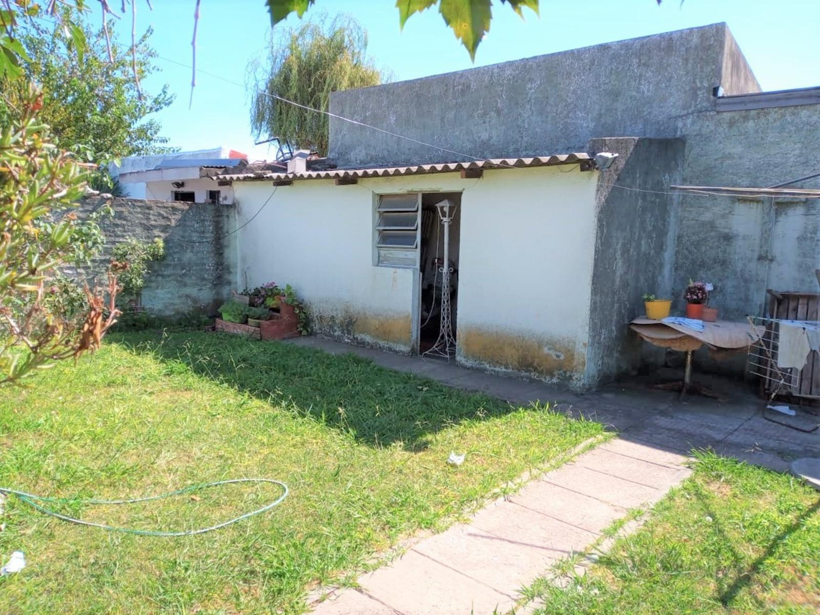 CHALET 3 AMBIENTE EN BARRIO AERONAUTICO — foto 10